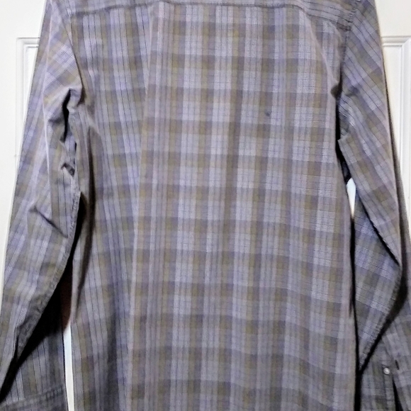 Men's Calvin Klein Plaid button down - Picture 5 of 5